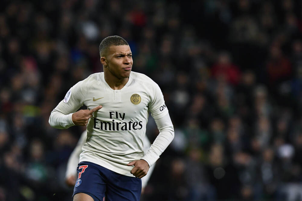 记者：如果法国想在世界杯夺冠，必须考虑让谢尔基首发